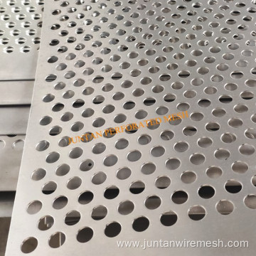 punching perforated stainless steel mesh